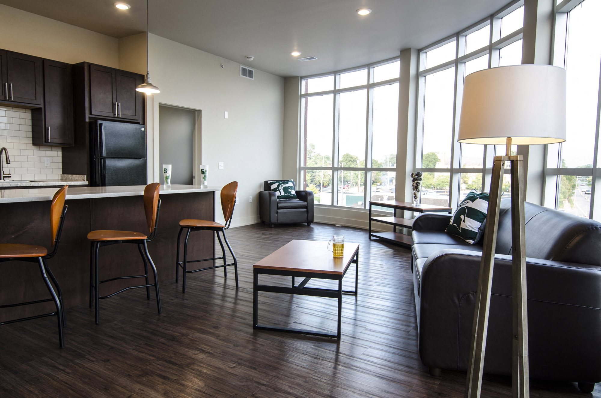 300 Grand | Apartments in East Lansing, MI